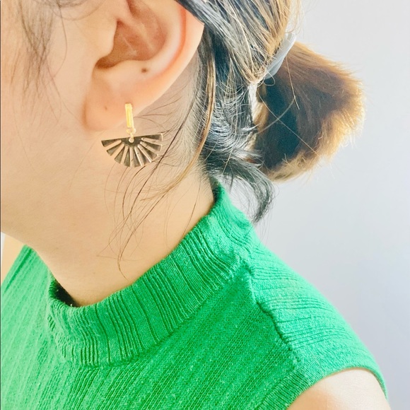 Elegant Earrings - Picture 12 of 14